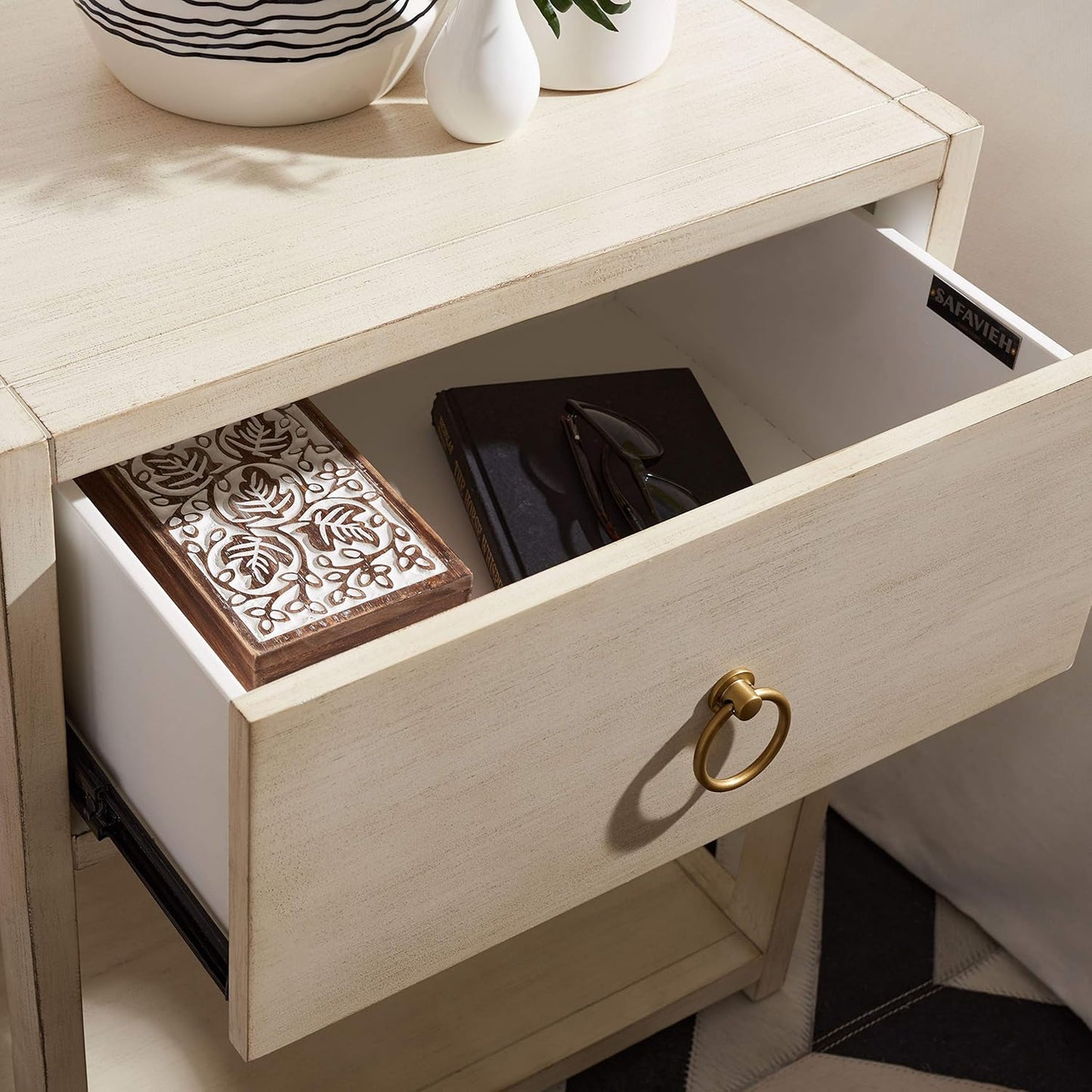 Safavieh Home Collection Yudi Antique White and Gold 1-Drawer Nightstand